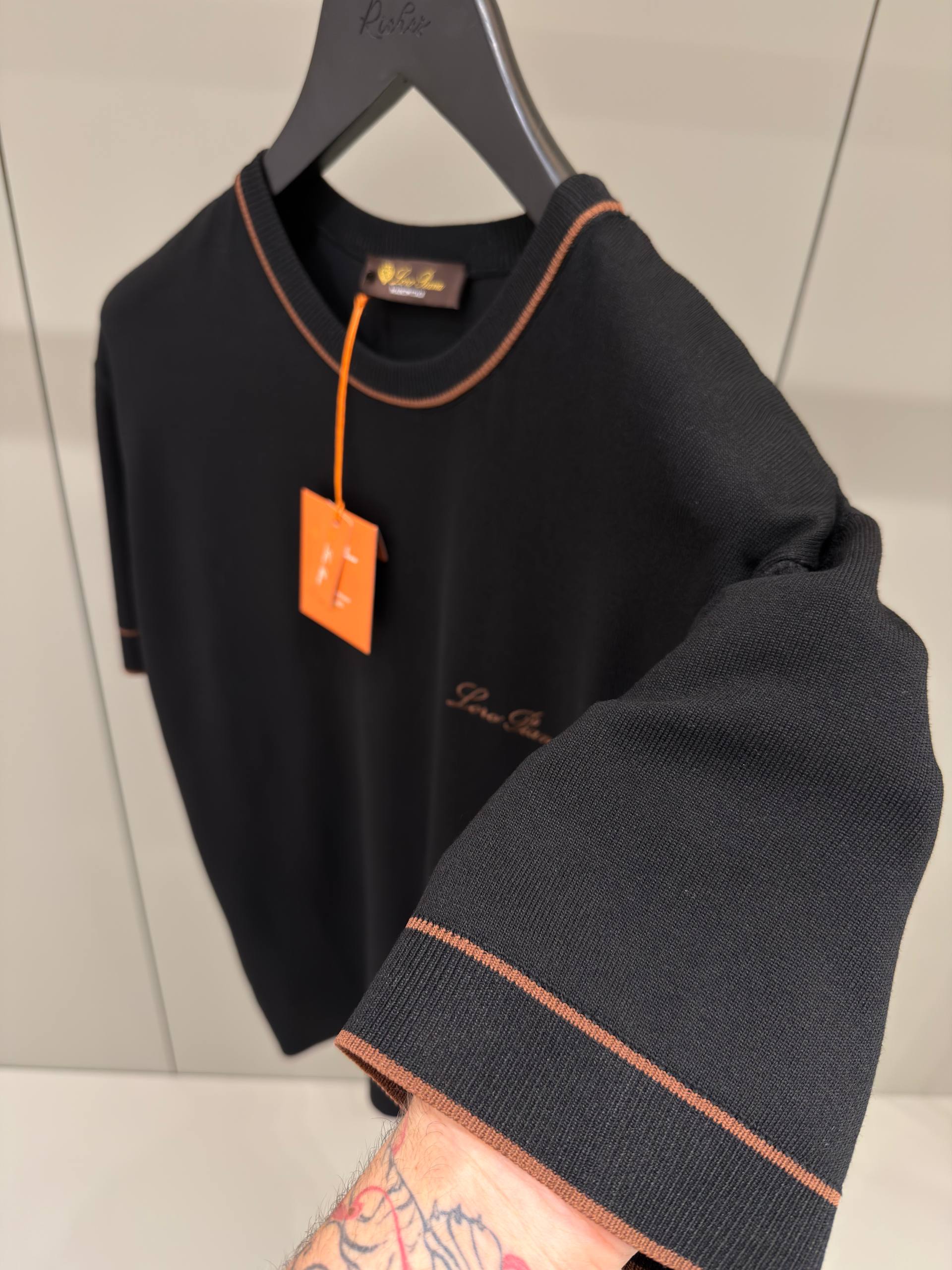 Black Knitwear T-shirt