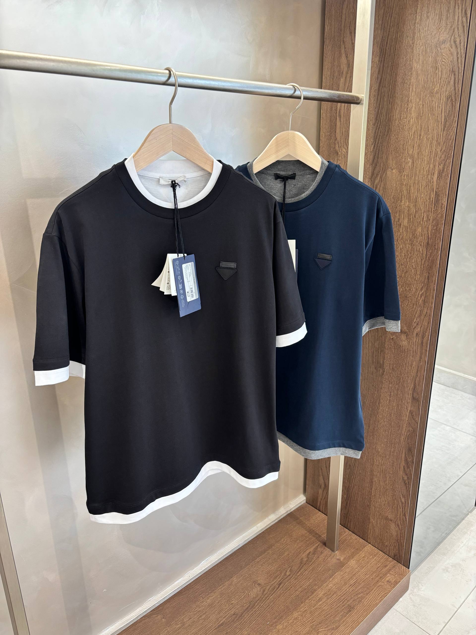 Black And White Layered T-shirt with Triangle Logo