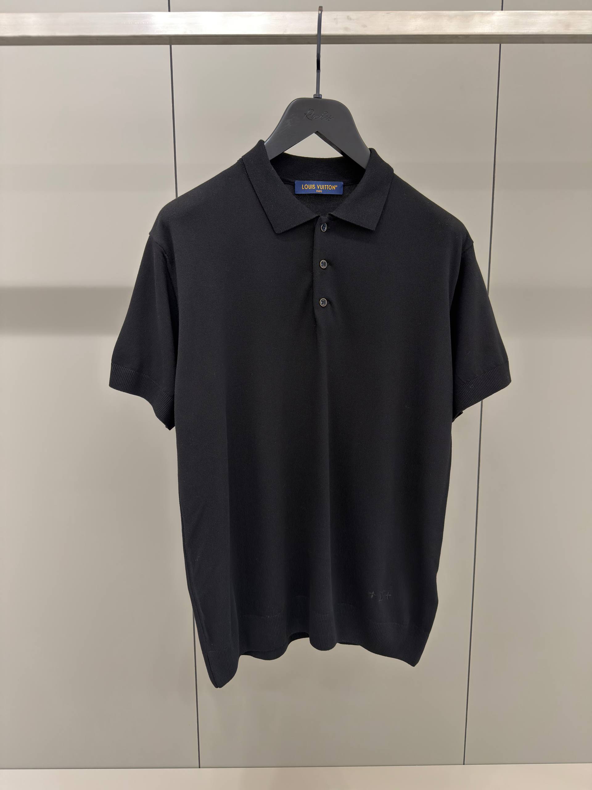 Signature Short-sleeved Black Polo shirt