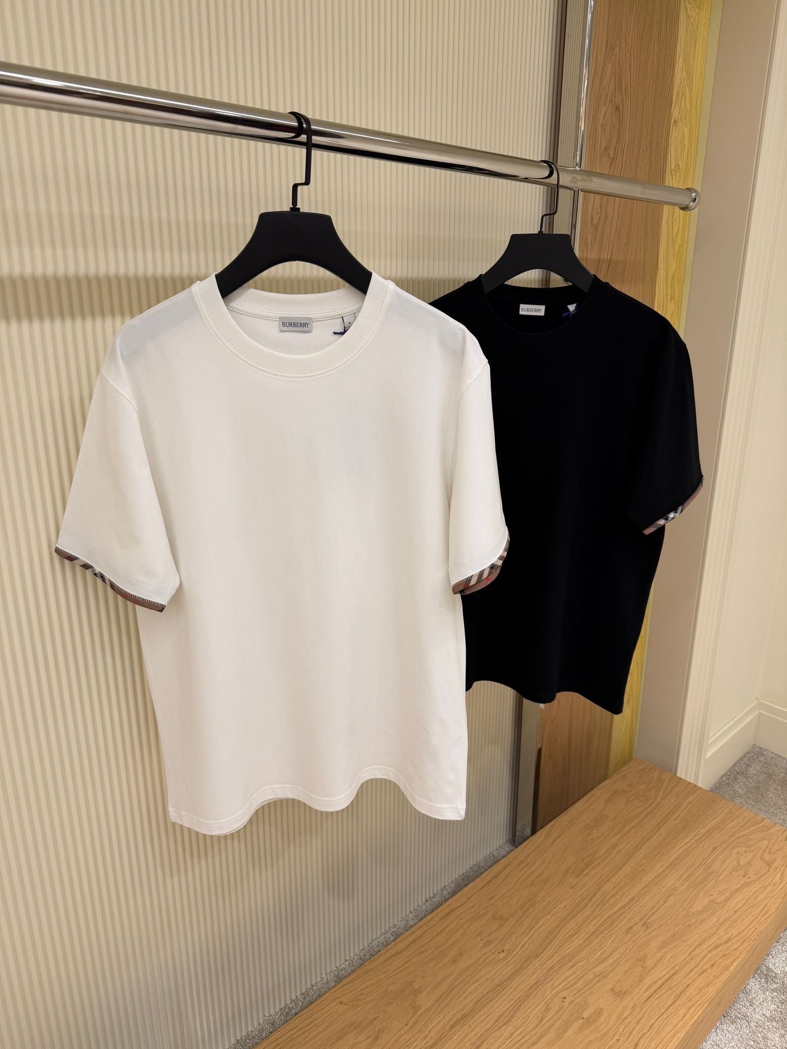 Elisson Check Sleeve White T-shirt
