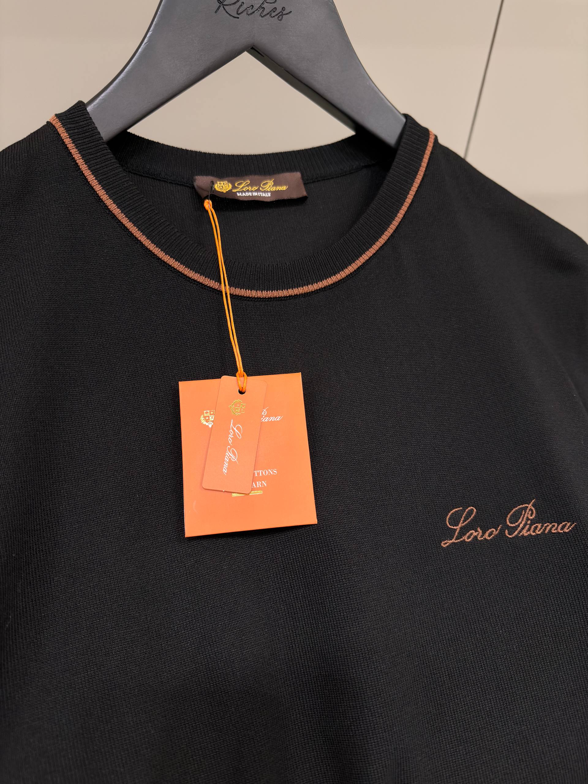 Black Knitwear T-shirt